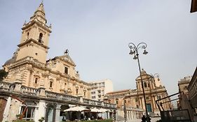 Appartamento di 55 m² con 1 camera(e) e 1 bagno(i) privato(i) in zona Ragusa Centro